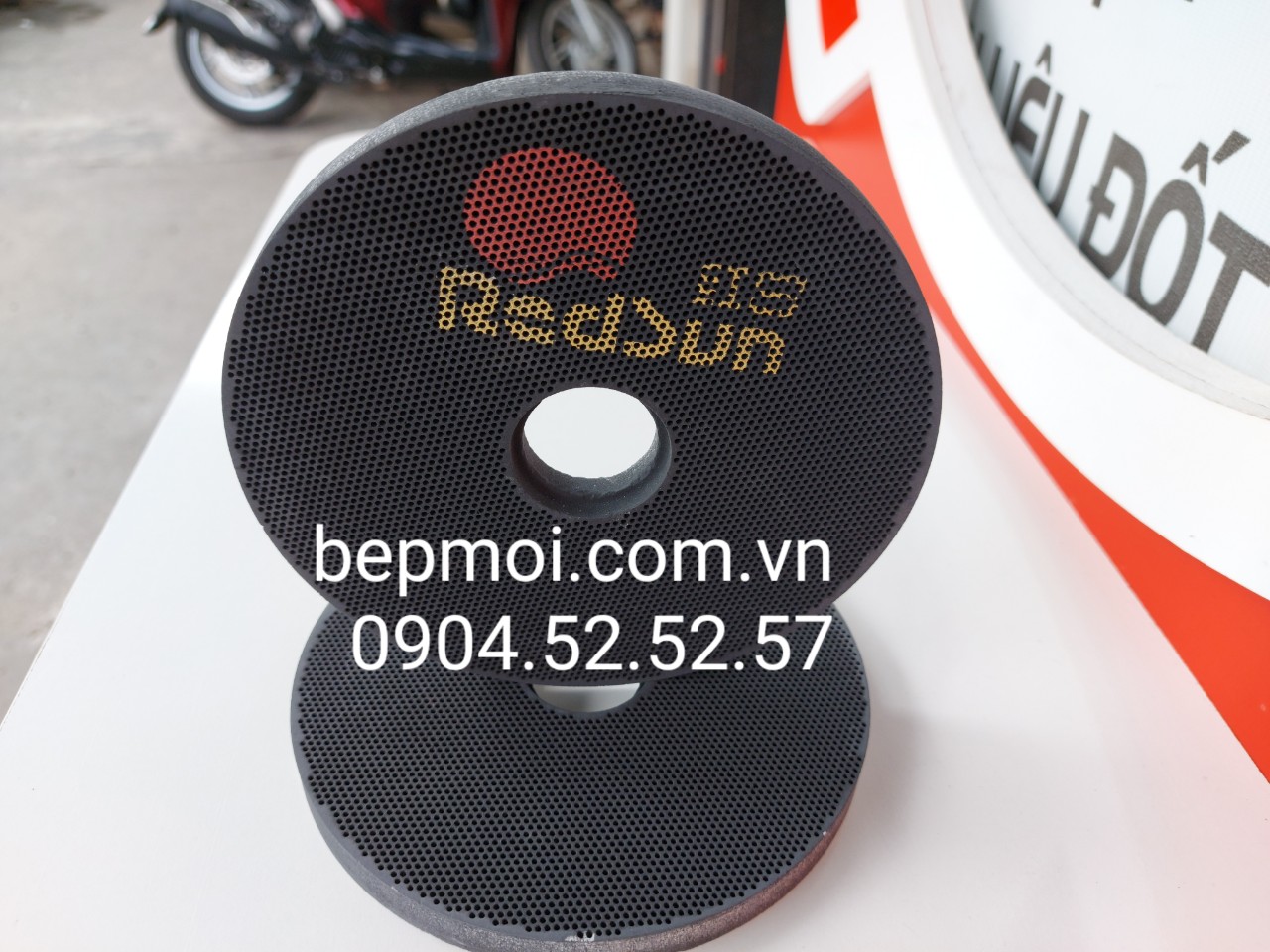 Mieng-Gom-Bep-Gas-REDSUN-RS68-78-98-RS-102KC